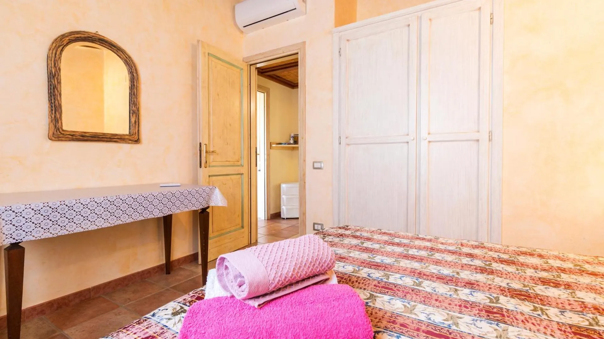 오로세 Rustico Degli Ulivi 아파트